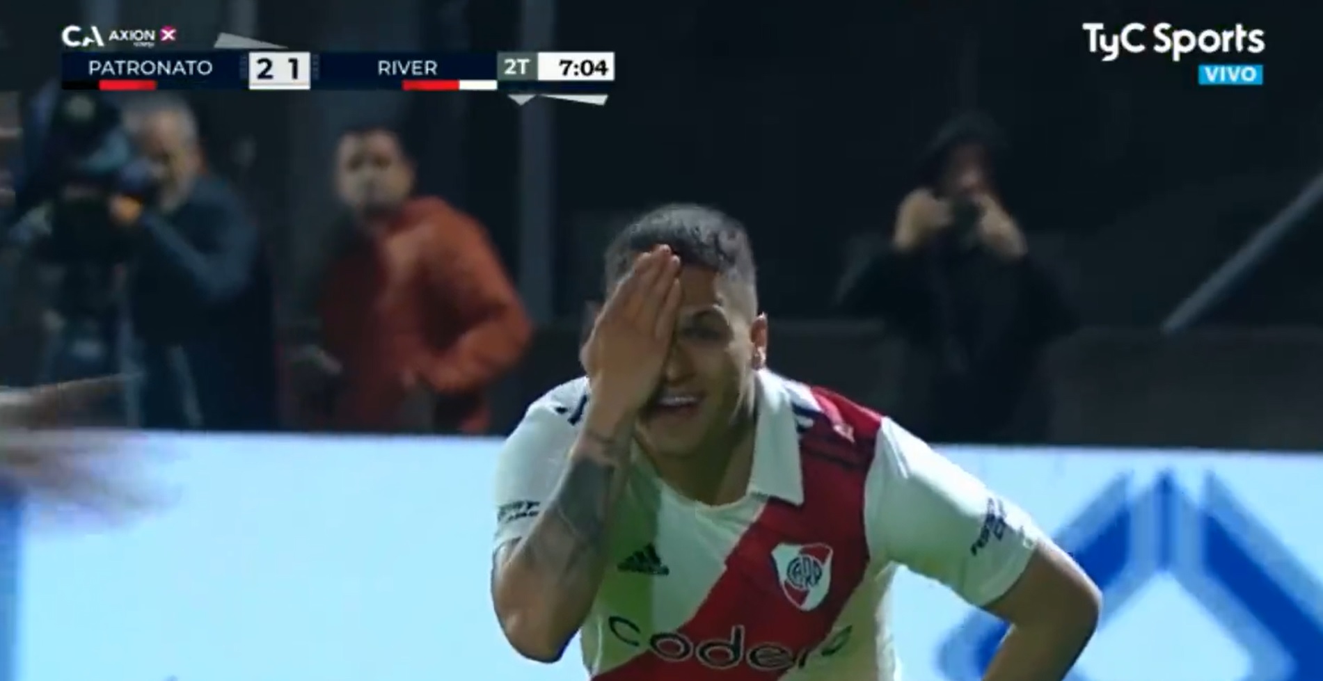 (Video) Juan Fernando Quintero se reportó con gol olímpico
