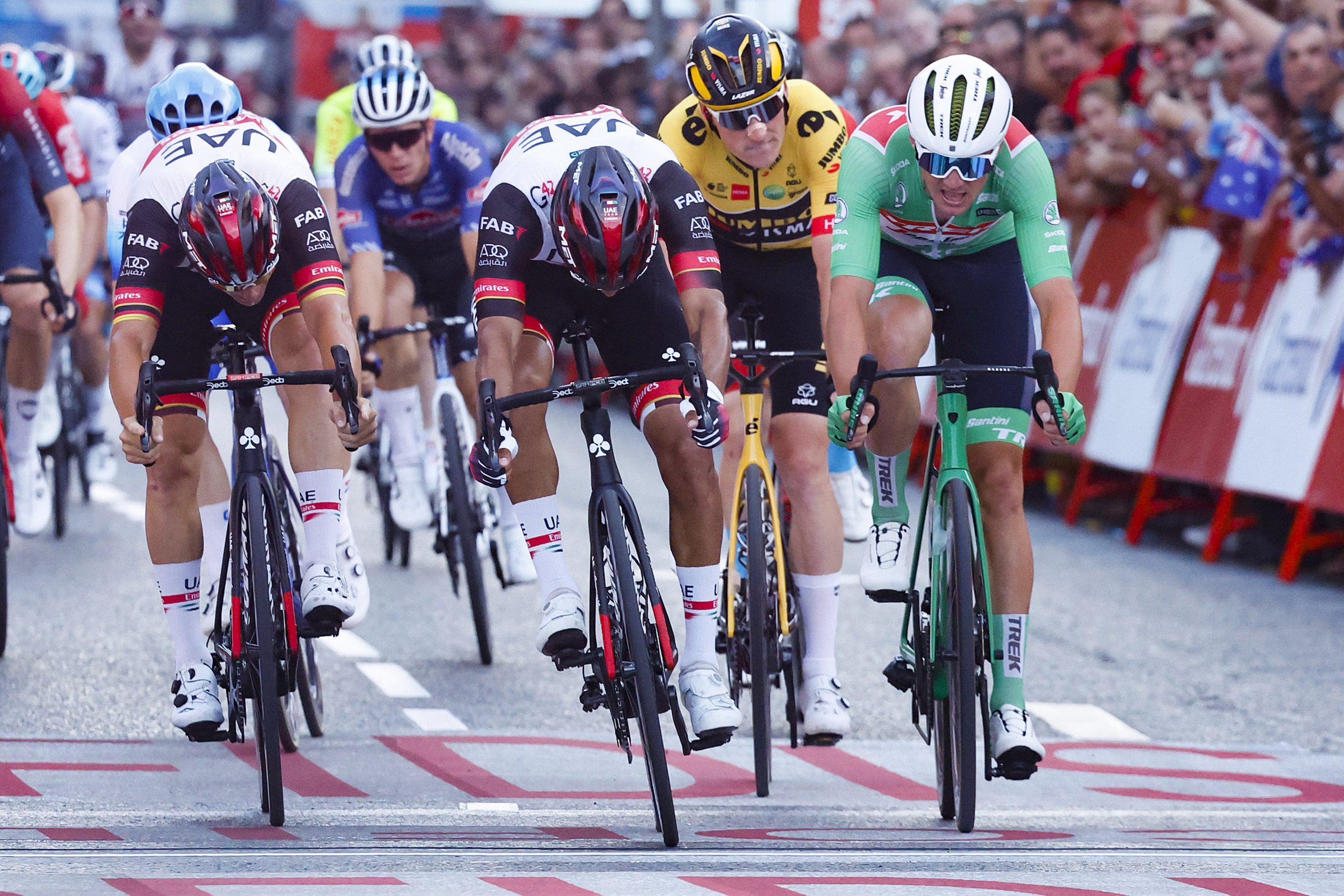 Molano ganó la última etapa de la Vuelta a España