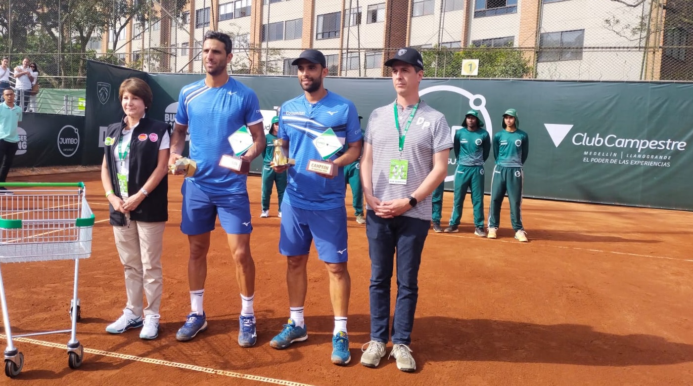 Farah-Cabal brindaron show y le ganaron a Falla-González, en Medellín