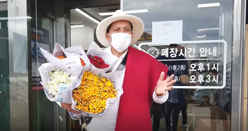 Silletero exhibe lo mejor de la cultura paisa en Corea del Sur