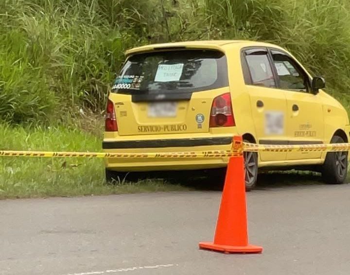 Un taxista fue asesinado en la autopista Norte, a la altura de Copacabana