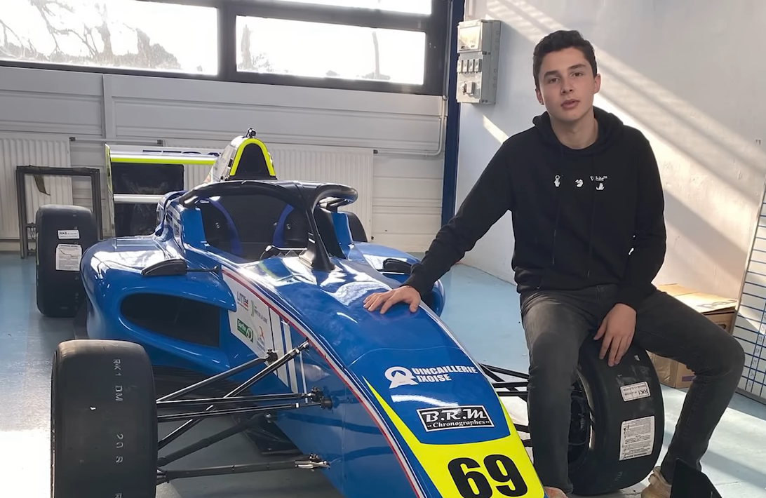 Un colombiano camino a ser el mejor novato del año de la F4