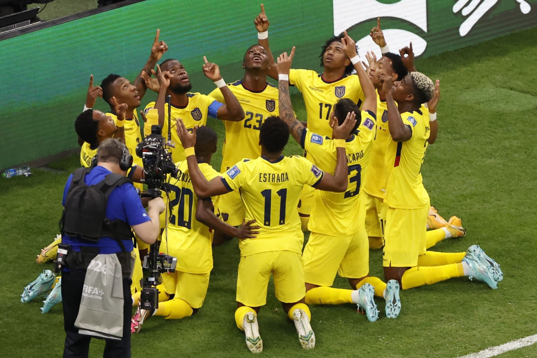 Ecuador debuta con victoria ante Qatar en el Mundial
