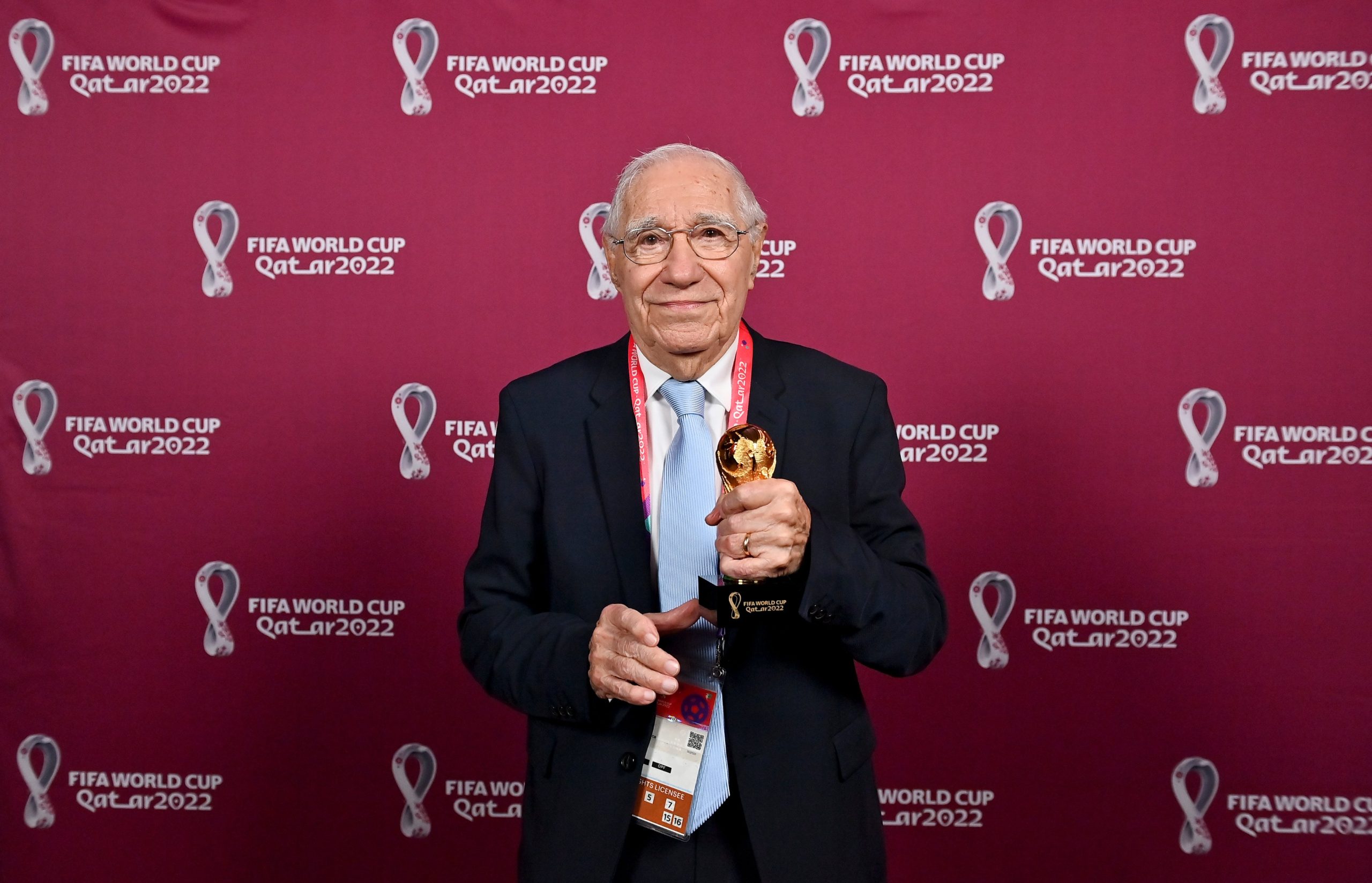 Enrique Macaya Márquez, el periodista de los 17 mundiales