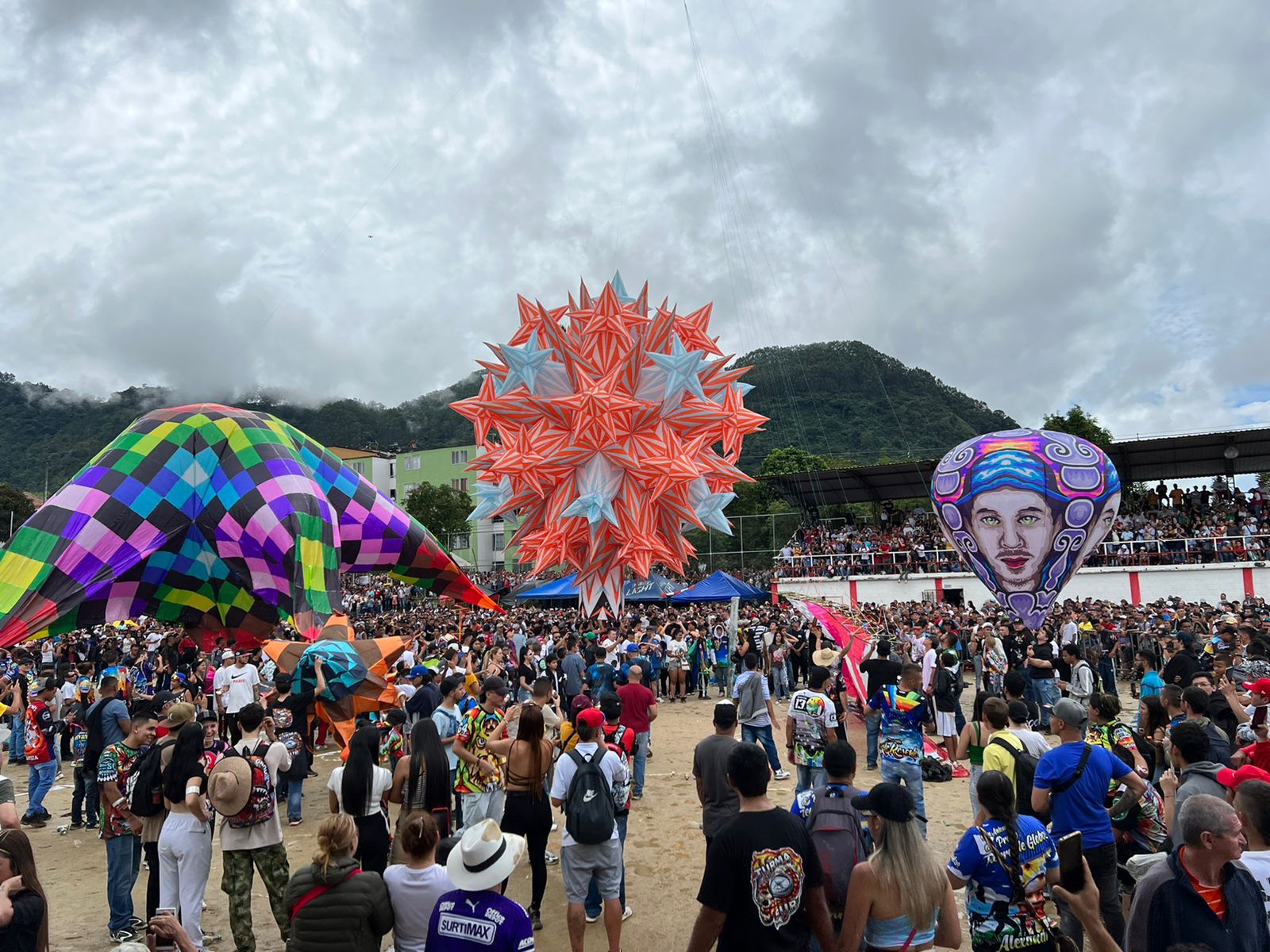 [Videos] Así se vive el Festival de Globos en Venecia, Antioquia