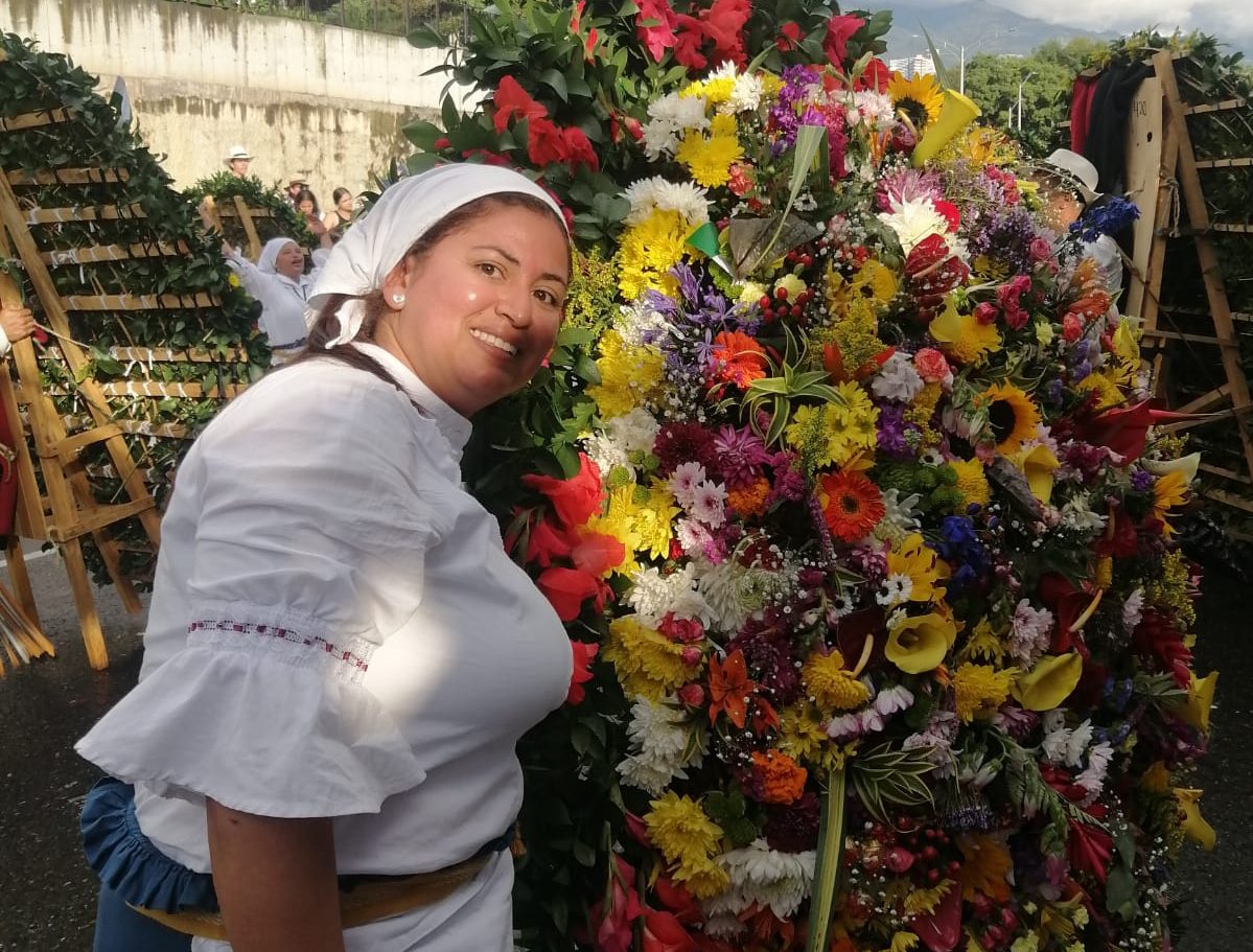 14 de noviembre día de la mujer colombiana