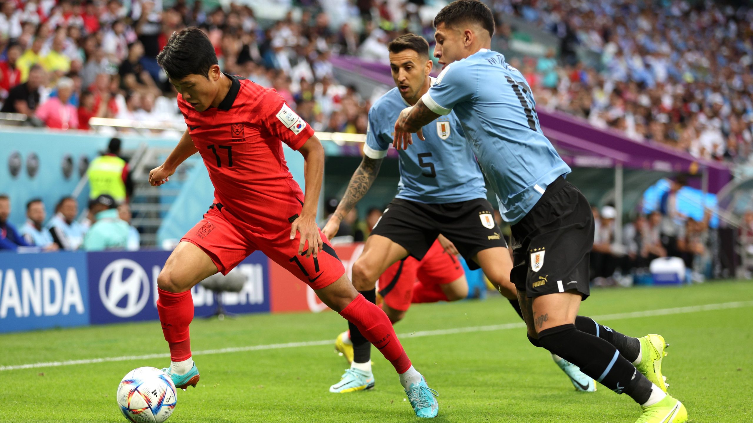 Uruguay y Corea del Sur igualaron 0-0 en el grupo H