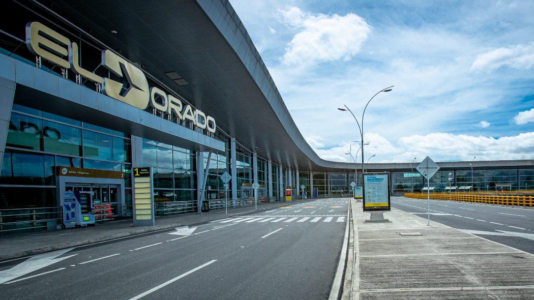 Explosión en el aeropuerto El Dorado deja tres personas heridas
