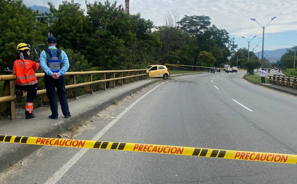 Ciclista murió tras ser arrollado por un taxista en Bello