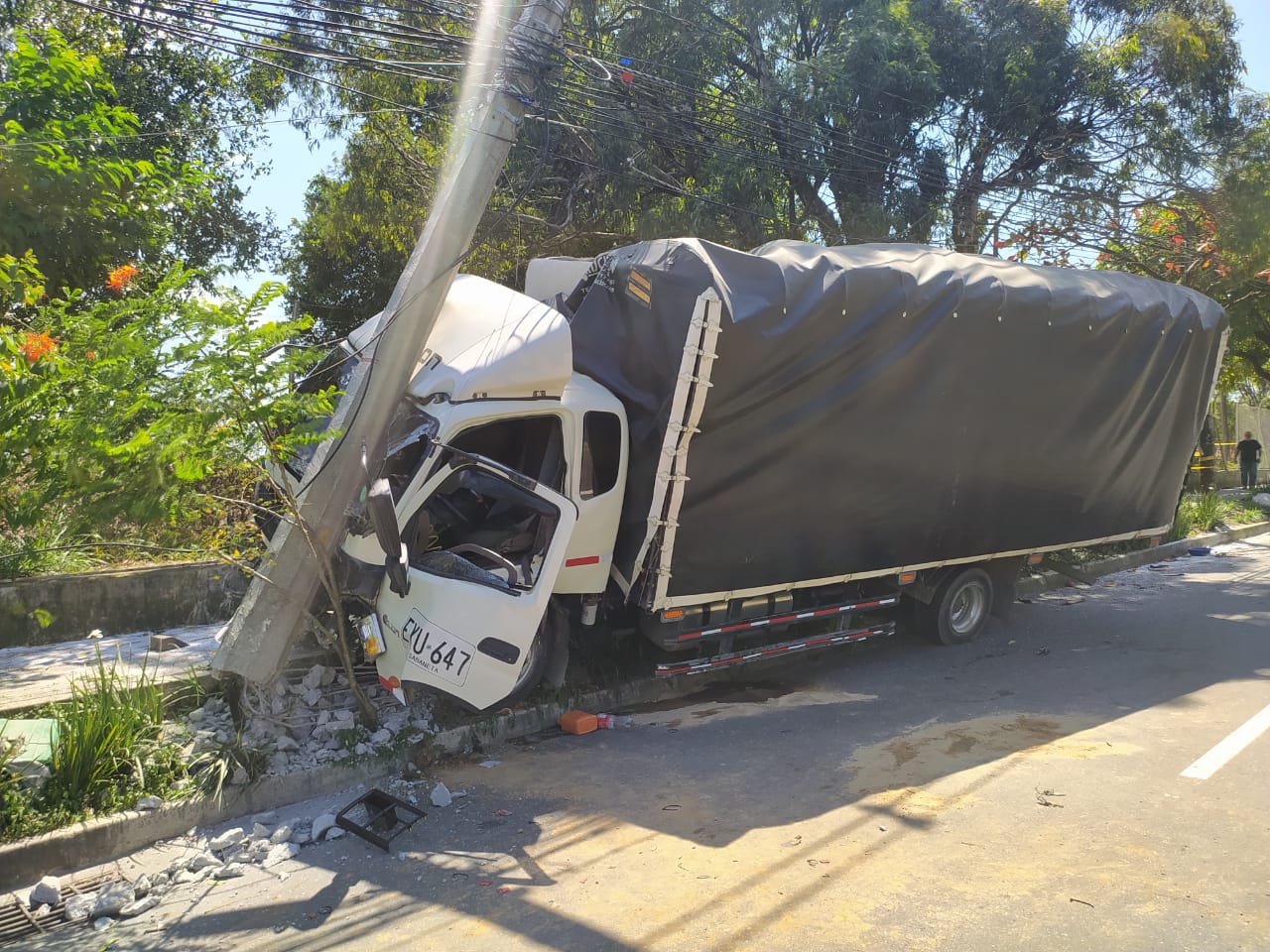 Incidente vehicular en el sector de Tejelo, en Pedregal, dejó seis personas lesionadas