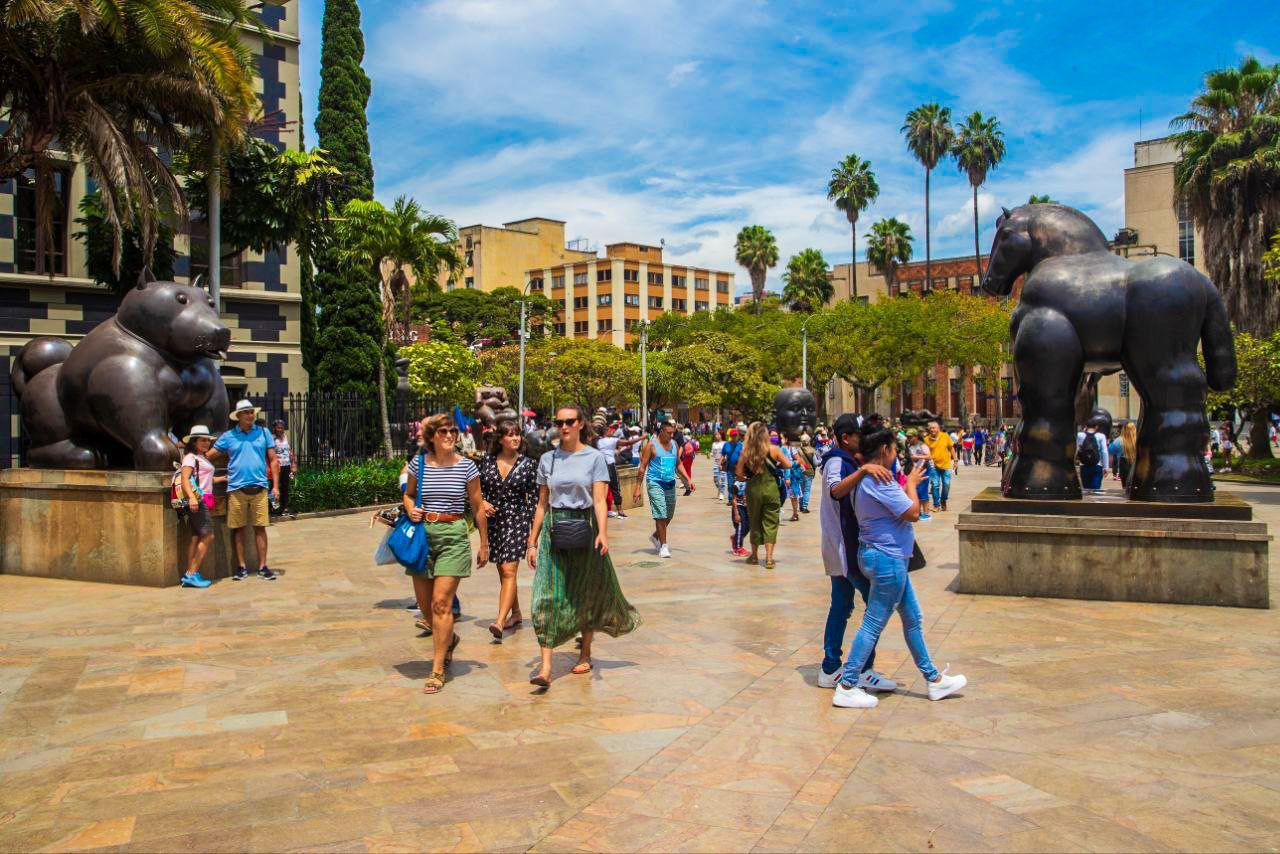 ¡Llegan más turistas! Aumentó el número de visitantes a Plaza Botero
