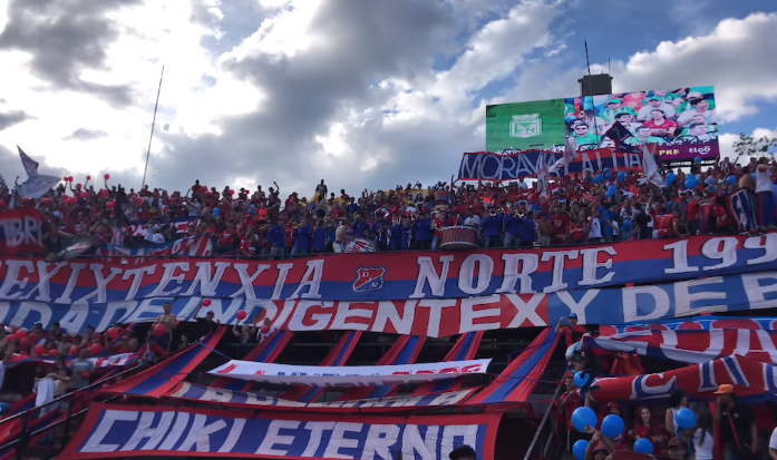 La Murga del Indigente, pasión musical para la paz en el fútbol  