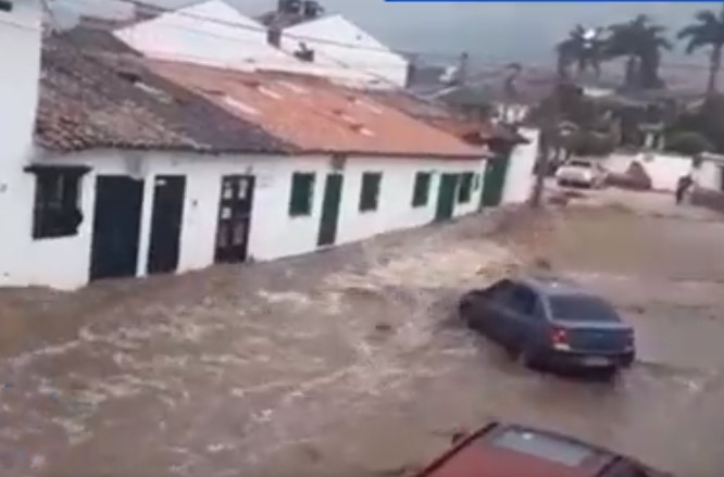 [Videos] Se inundó Villa de Leyva