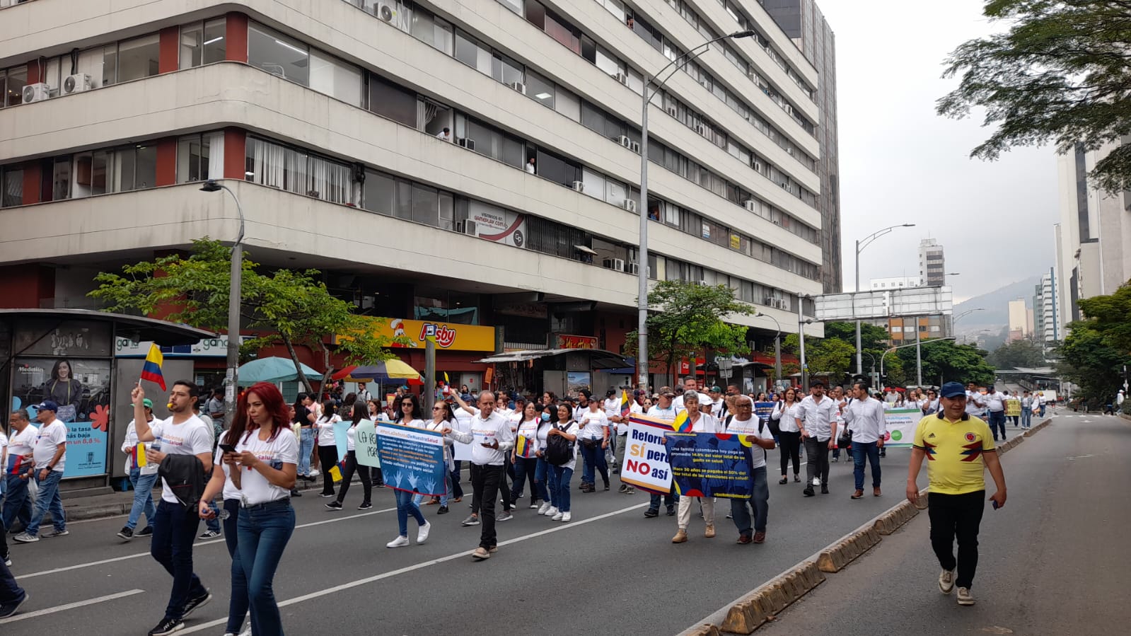 Asociaciones de pacientes piden al Gobierno claridad sobre la reforma a la salud