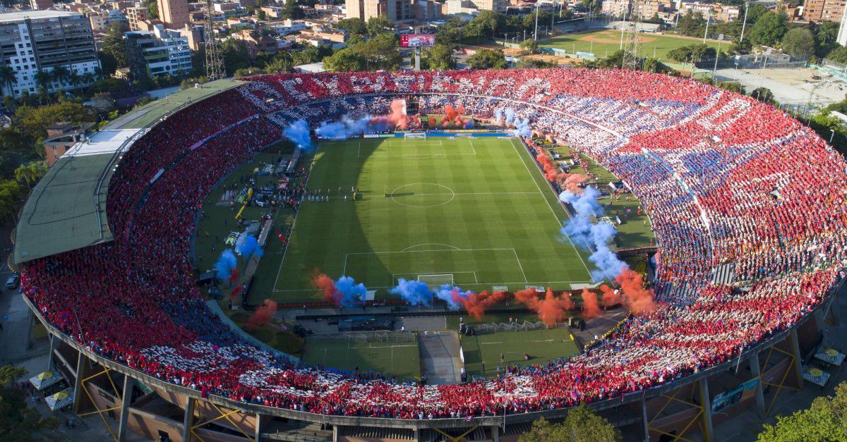 Así celebraron los hinchas poderosos los 70 del Atanasio
