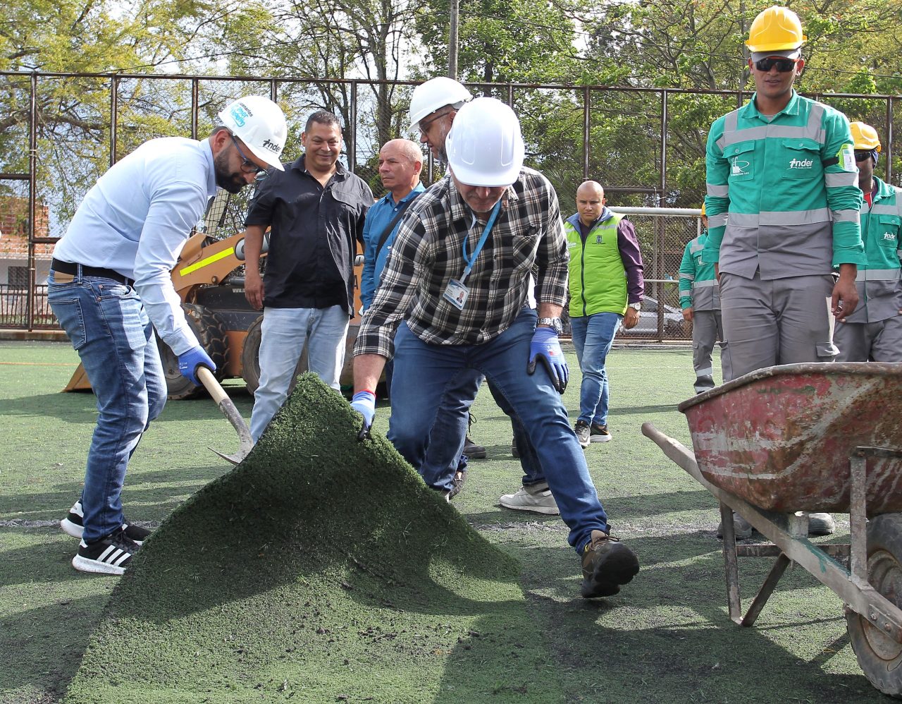 “Hemos entregado 90 escenarios deportivos renovados”: Director del Inder Medellín