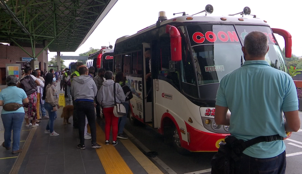 Buses hacia el Bajo Cauca antioqueño operan con normalidad