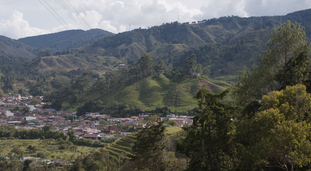 Niña de 13 años fue asesinada y dejada en una quebrada en Gómez Plata