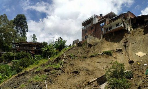 105 municipios de Colombia se encuentran en alerta roja por deslizamientos