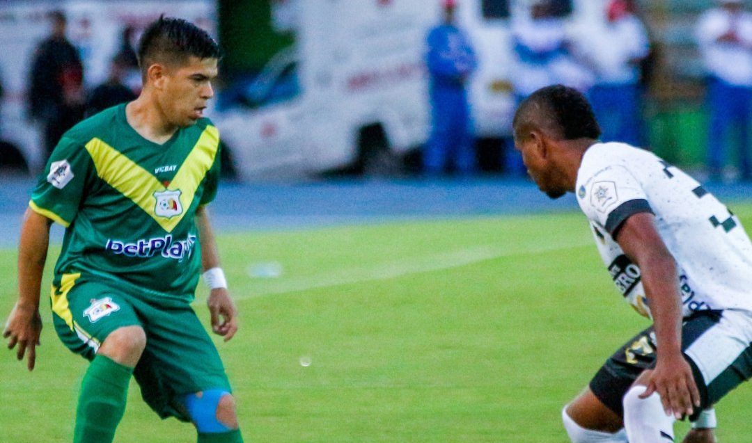 Siguen los escándalos con el arbitraje en el fútbol colombiano