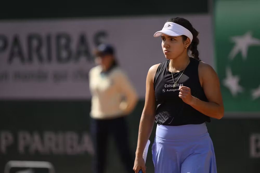 ¡Una tesa! María Camila Osorio se instaló en segunda ronda de Roland Garros 2023