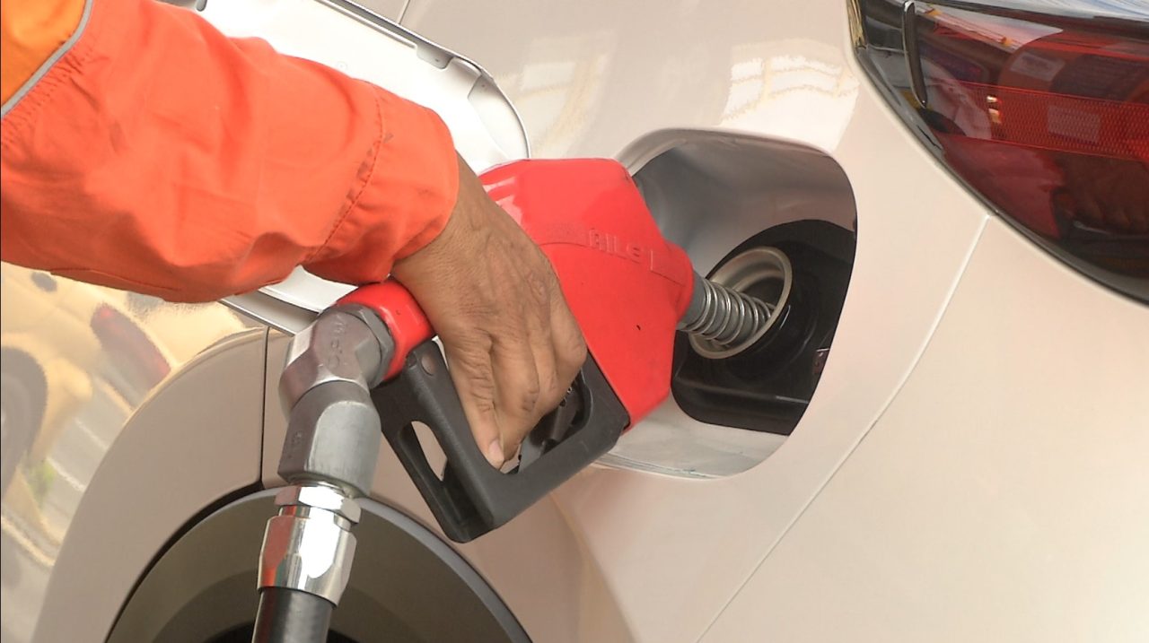 ¿A qué se debe el incremento en el precio de la gasolina?