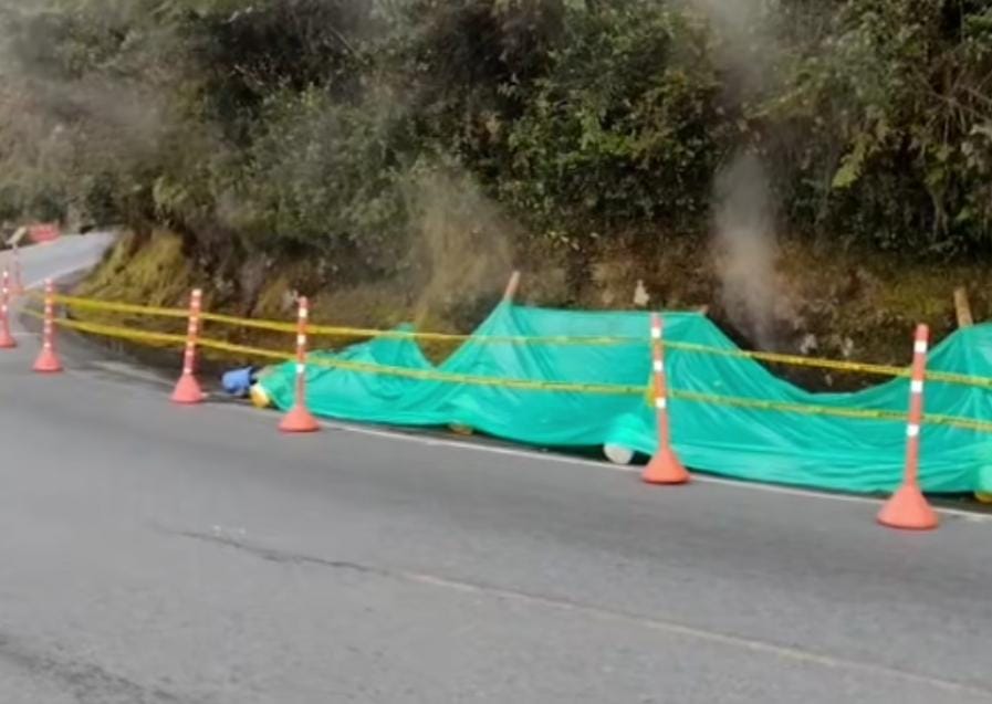 [Video] Temor por grietas que echan vapor cerca al Nevado del Ruiz
