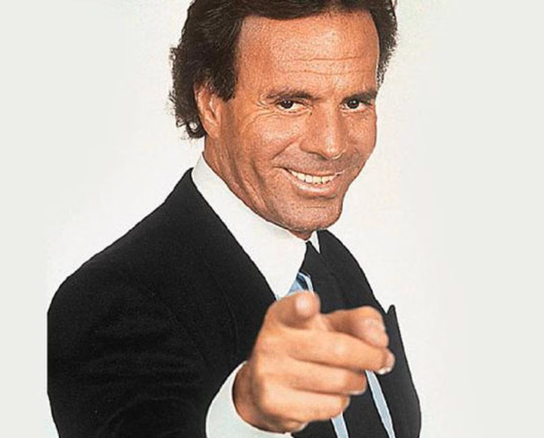 ¡Todos los Julios son iguales! Esto opina Julio Iglesias sobre sus memes