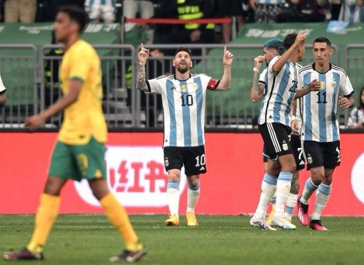 Messi marcó un golazo en amistoso de Argentina ante Australia