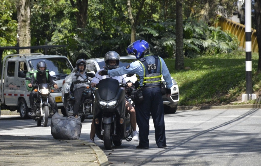 16 agentes de tránsito han sido agredidos en Medellín durante procedimientos