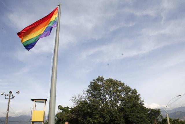 La bandera LGBTIQ+ vuelve al Pueblito Paisa