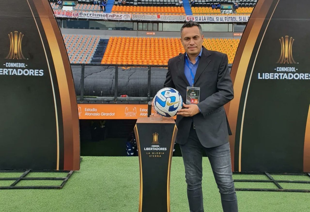 Un periodista colombiano fue amenazado, al parecer, por hinchas de Millonarios