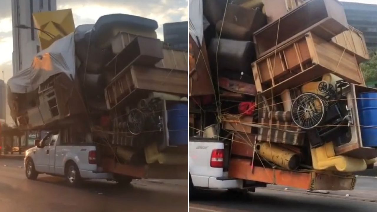 [Video] ¡Como tetris! Familia hizo un trasteo en una mini camioneta