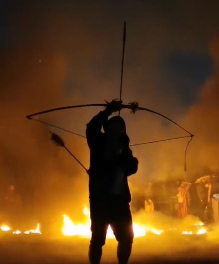 [Video] Indígenas le lanzan flechas a la Policía