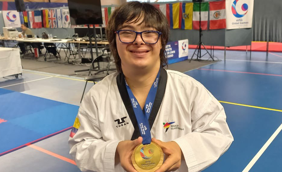 Nicolás Vélez se proclamó campeón mundial de Taekwondo