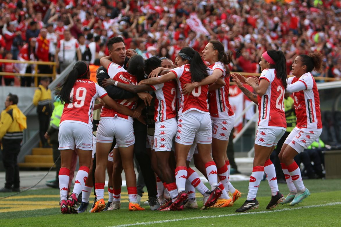 Las leonas de Santa Fe ganaron la ida en la final de Liga Femenina de Fútbol