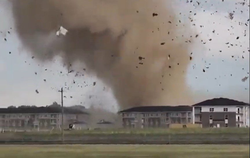 [Video] Gran tornado azotó parte de Estados Unidos