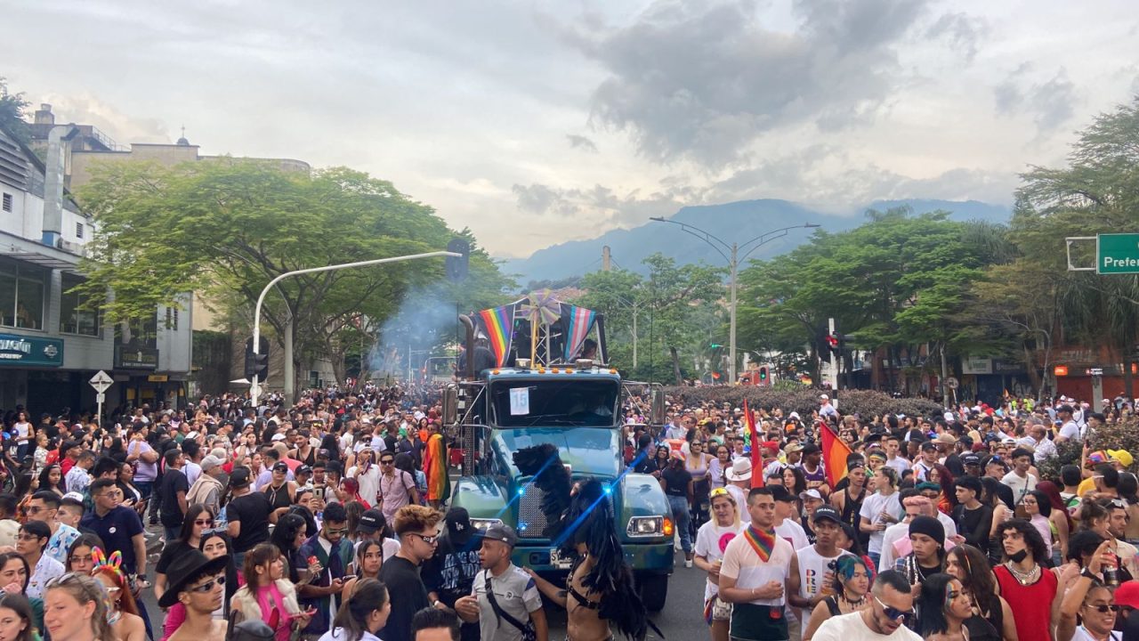 ¡Un mar de orgullo! Así fue la marcha LGBTIQ+ en Medellín