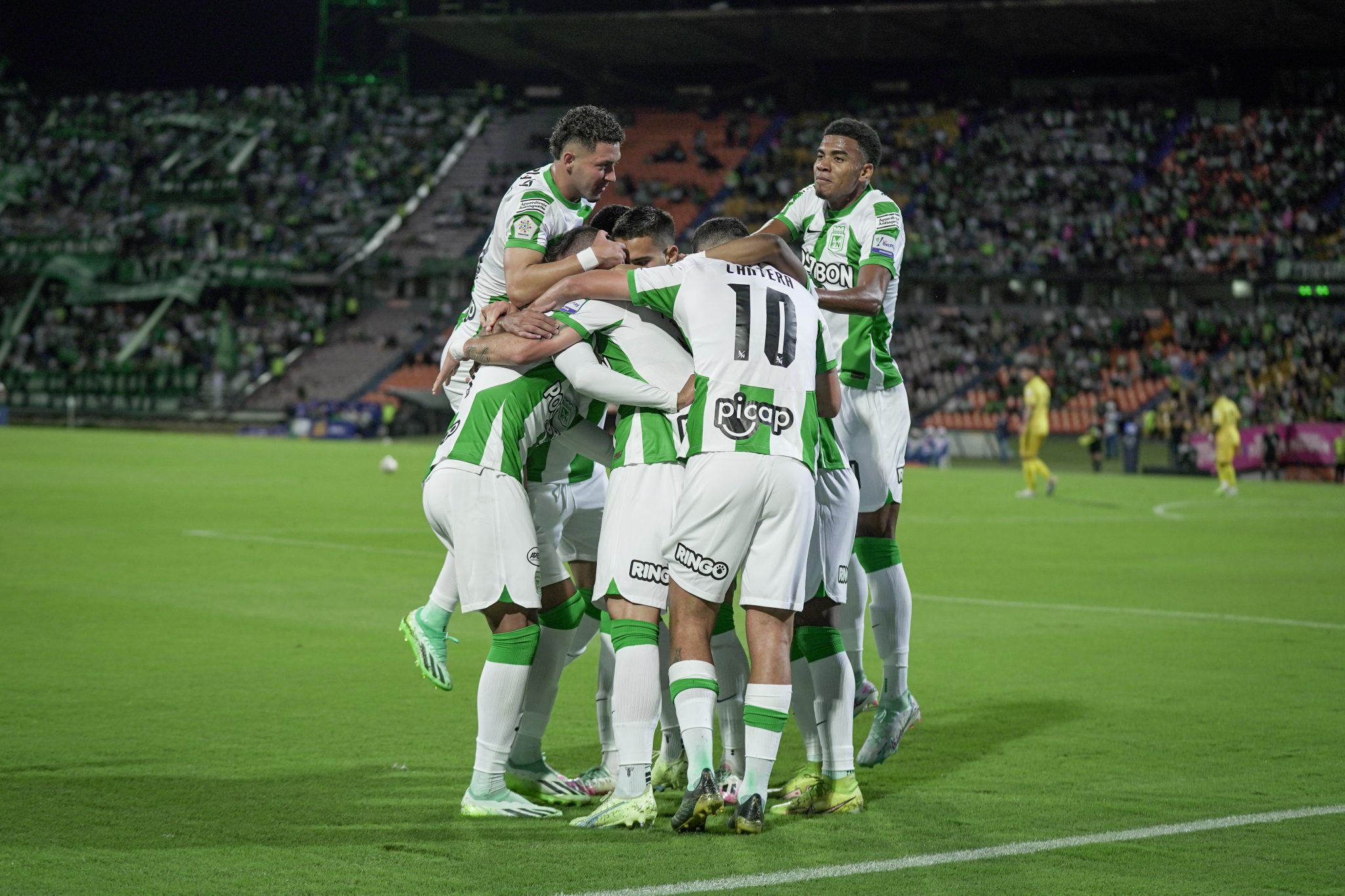 ¡Para subir el ánimo! Atlético Nacional derrotó 2 a 1 a Bucaramanga