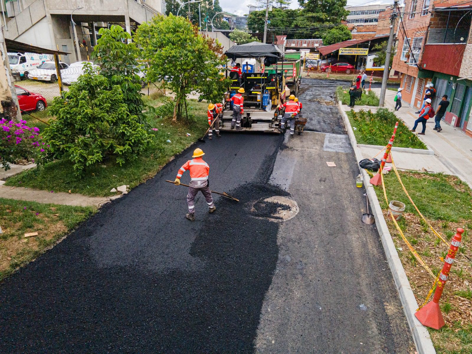 Van más de 30 mil huecos tapados en Medellín