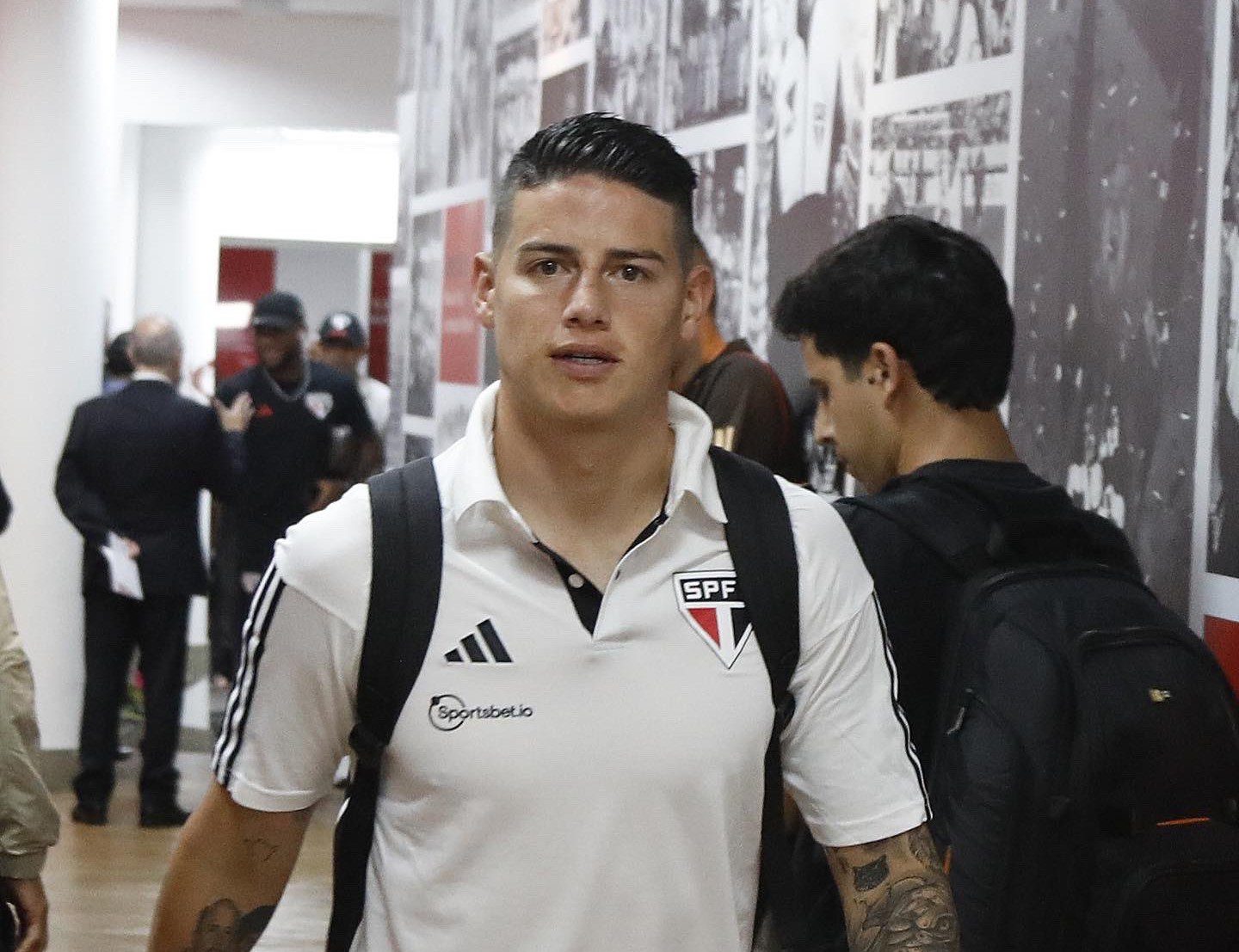 ¿Sin el 10? James no fue convocado por Sao Paulo y preocupa a la Selección Colombia