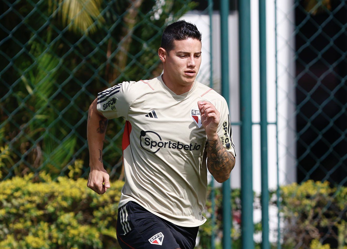 James Rodríguez Entrenó Por 1ra Vez Con El Sao Paulo 