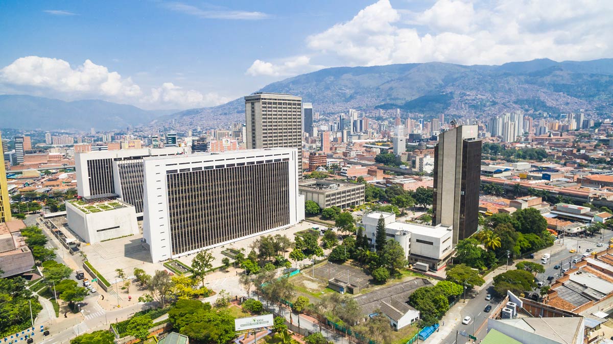 Candidatos a la Alcaldía de Medellín comienzan a entregar propuestas electorales
