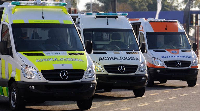 Hombre murió esperando ambulancia en plena vía