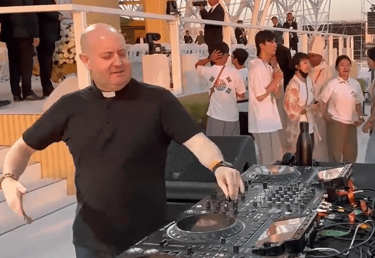 [Video] ¿Cura DJ? Así es, y tiene su propia “Catholic Session”