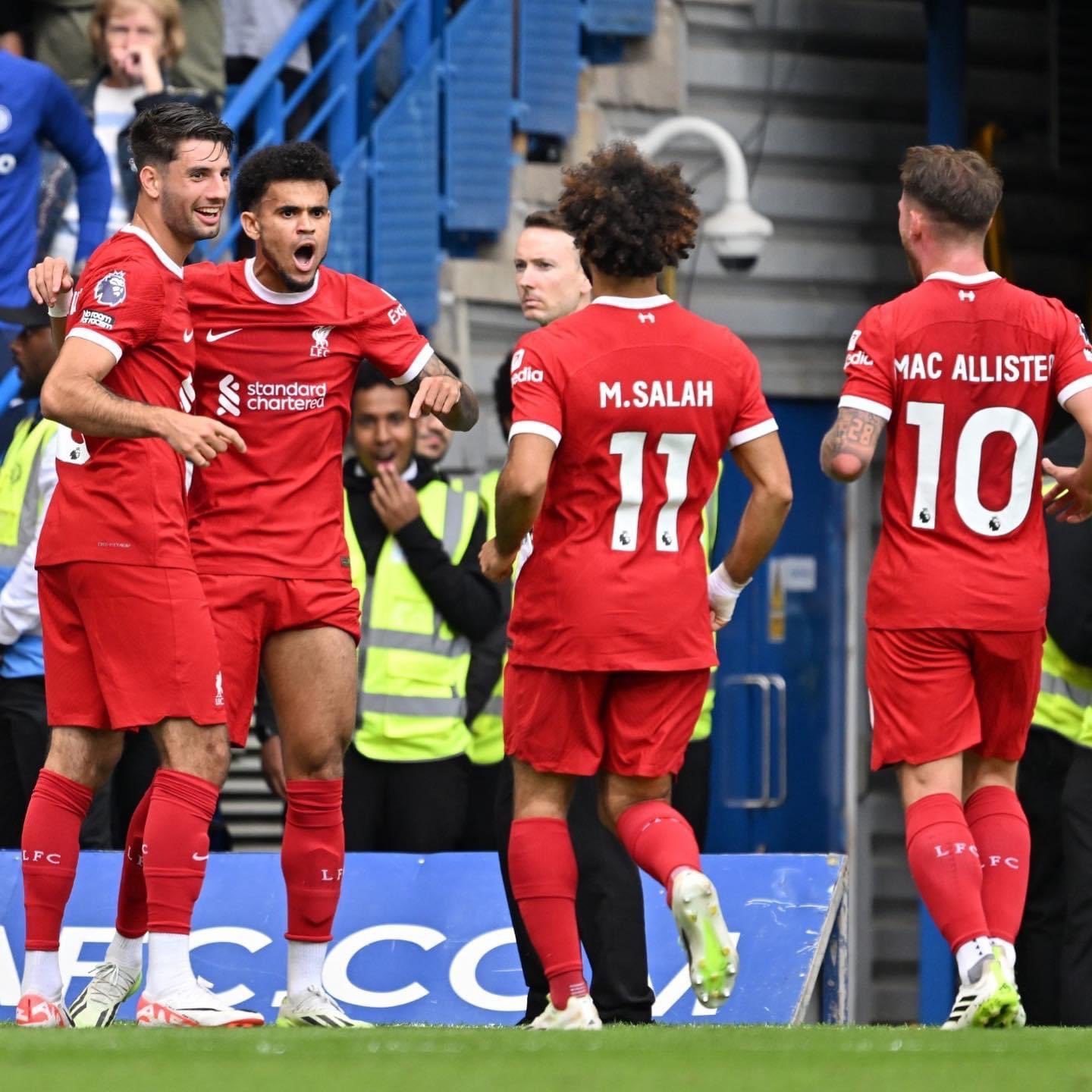 Goles de Lucho, en Inglaterra por el mejor del mes