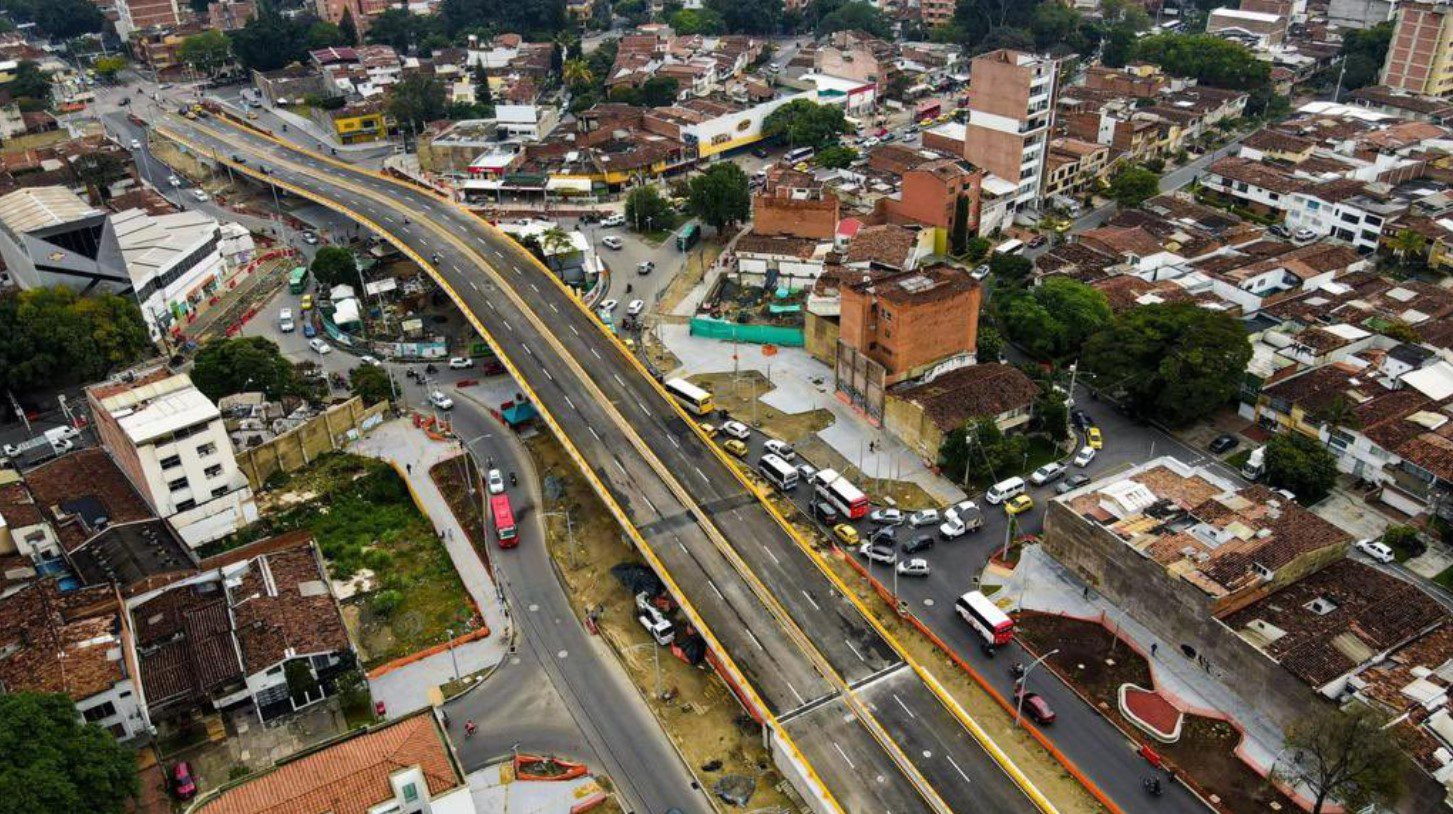 Puente de Colombia con la 80