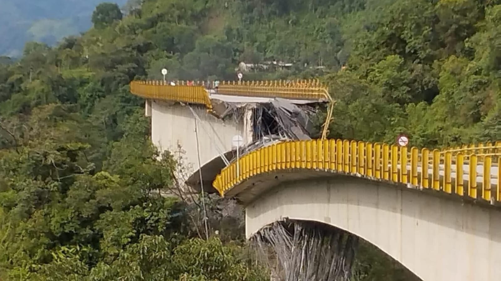 Un año se demoraría volver a pasar por el puente 'Los Grillos'