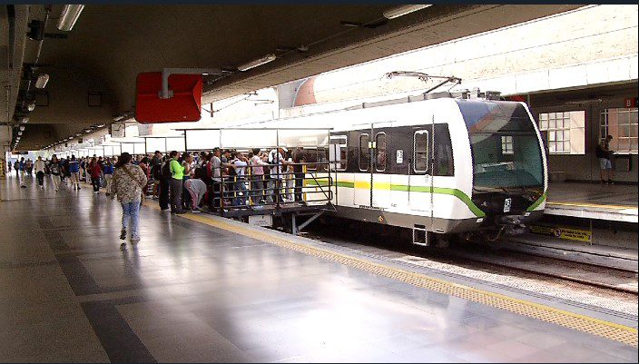 Con guías educativos, el Metro hace un llamado al buen comportamiento