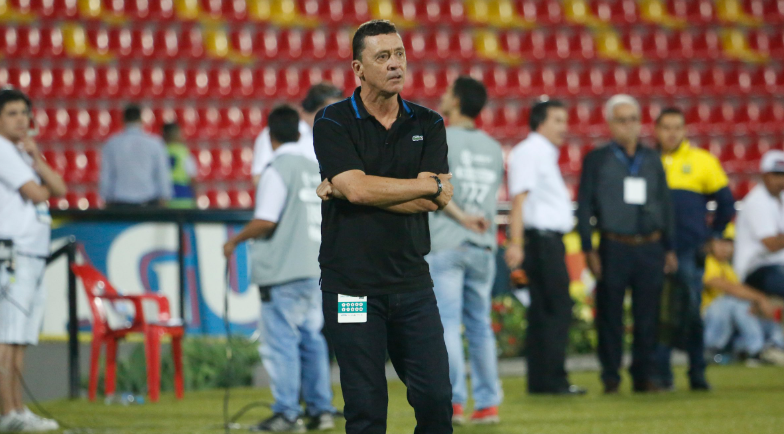 El antioqueño Carlos Mario Hoyos es el nuevo entrenador de Jaguares